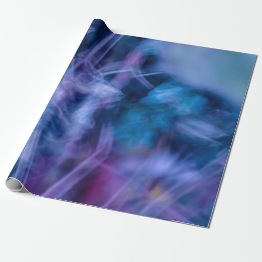 Paarse en blauwe bloemstructuur cadeaupapier (Uitgerold)
