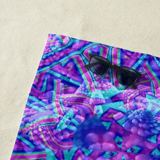 Paarse en blauwe fractale Kaleidoscoop Strandlaken (In situ)