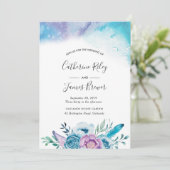 Paarse en blauwe lente bloemenbruiloft uitnodiging (Staand voorkant)