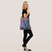 Paarse en blauwe rotsvorm tote bag (Op model)