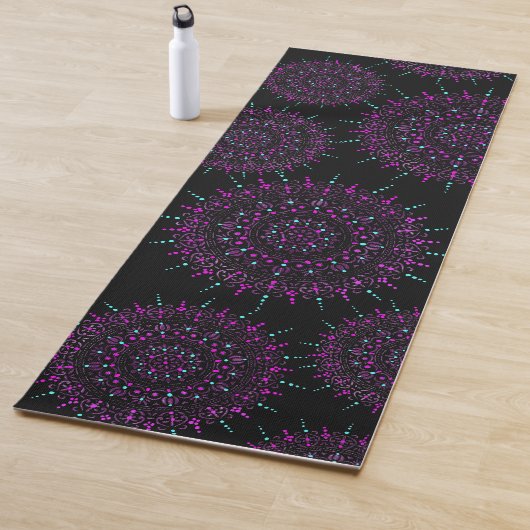 Paarse en Blauwgroen Dot Mandala Yoga Mat (In situ)