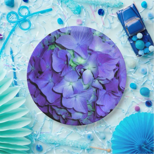 Paarse en blauwgroen hydrangea, paarse blauwe bloe papieren bordje (Feest)