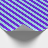 Paarse en bleke blauwe streep cadeaupapier (Hoek)