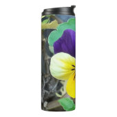 Paarse en gele Pansy Thermosbeker (Gedraaid links)