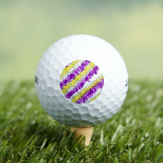 Paarse en gele platter, versteld golfballen (Insitu Shirt)