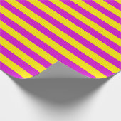 Paarse en gele strepen ontwerp cadeaupapier (Hoek)