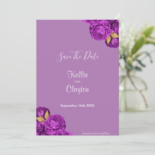 Paarse en goudbloemen sparen de datum save the date (Staand voorkant)