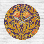 Paarse en gouden Botanische Morris Geïnspireerde B Grote Klok<br><div class="desc">Dit ontwerp is gebaseerd op een textiel uit het publieke domein (circa 1880-1890) geschonken aan het Cooper Hewitt Museum door de Deerfield Academy. Het afbeelding heeft botanische bloemen en bladeren in de stijl van William Morris. De achtergrondkleur in het origineel is groen, maar dit is opnieuw gekleurd tot een koninklijk...</div>