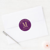 Paarse en gouden bruiloft monogram ronde sticker (Envelop)