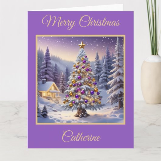Paarse en gouden kerstboom in een winterbos kaart (Voorkant)