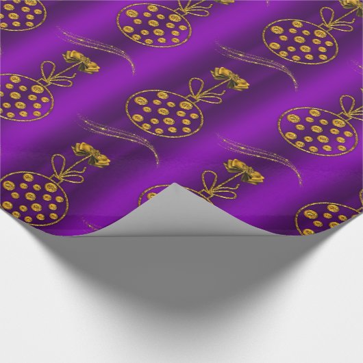 Paarse en gouden kerstcadeautjes cadeaupapier (Hoek)
