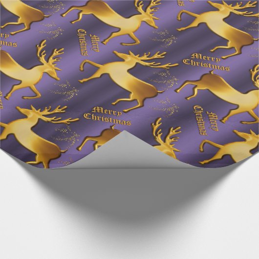 Paarse en gouden rendieren Vrolijk kerstfeest Cadeaupapier (Hoek)