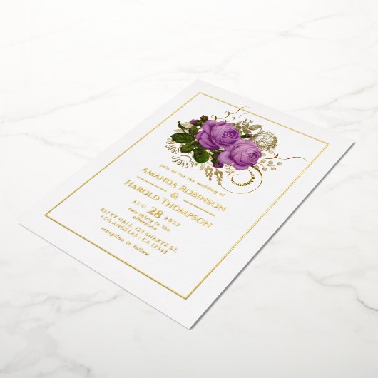 Paarse en gouden sjabbybloemetjes folie uitnodiging (Gedraaid)