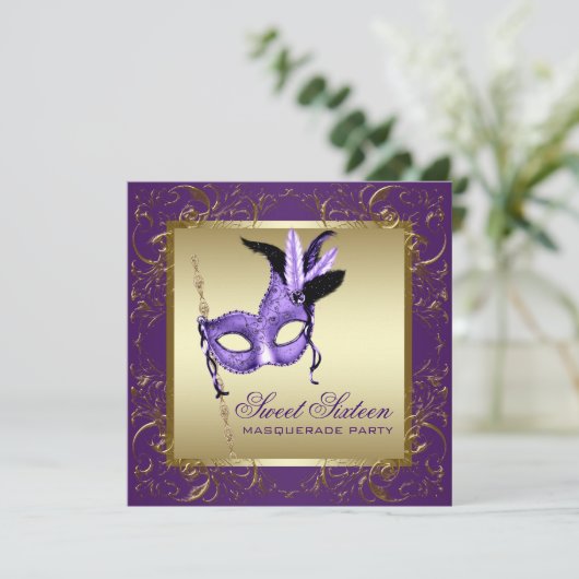 Paarse en gouden Sweet Sixteen Masquerade Party Kaart (Staand voorkant)