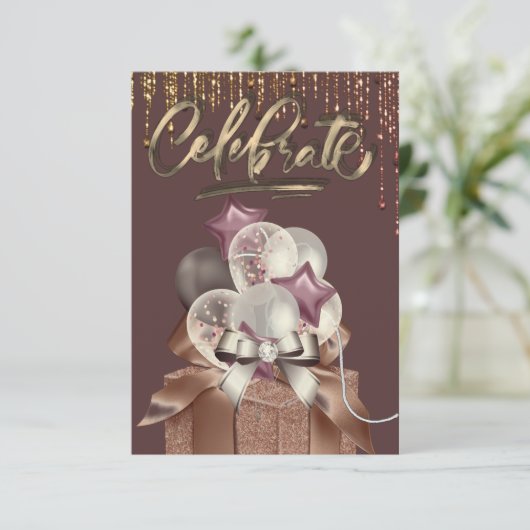 Paarse en gouden viering kaart (Staand voorkant)