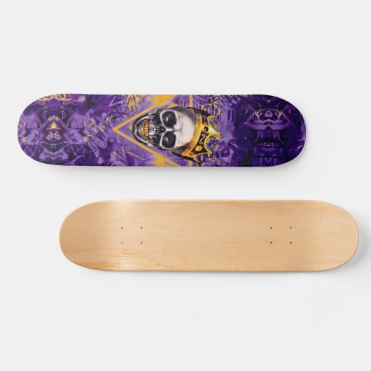 Paarse en goudgraffiti Skull King Skateboard (Horizontaal)