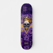 Paarse en goudgraffiti Skull King Skateboard (Voorkant)