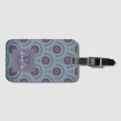 Paarse en groene retro cirkelpatroon monogram bagagelabel (Voorkant (horizontaal))