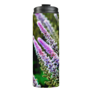 Paarse en groene wilde bloemen thermosbeker