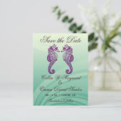 Paarse en groene zeepaardje Save the Date Briefkaa Aankondigingskaart (Staand voorkant)