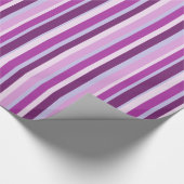 Paarse en lavender Striped Gift Wrap Cadeaupapier (Hoek)