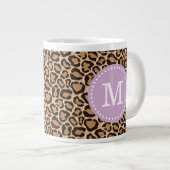 Paarse en Leopard Print Custom Monogram Grote Koffiekop (Voorkant rechts)