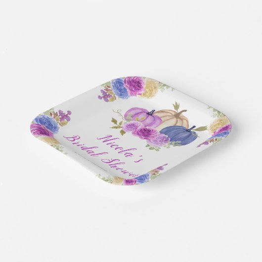 Paarse en marineblauwe bloemige pompoenen bruiloft papieren bordje (Gebogen)