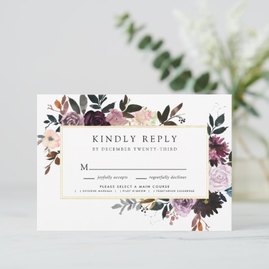 Paarse en Mauve roze bloemenherfstbruiloft RSVP Kaartje (Staand voorkant)