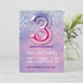 Paarse en roze 3e verjaardag ballon kaart (Staand voorkant)