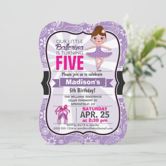 Paarse en Roze Ballerina Verjaardagsfeest Uitnodig Kaart (Staand voorkant)