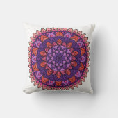 Paarse en roze mandala kussen (Voorkant)
