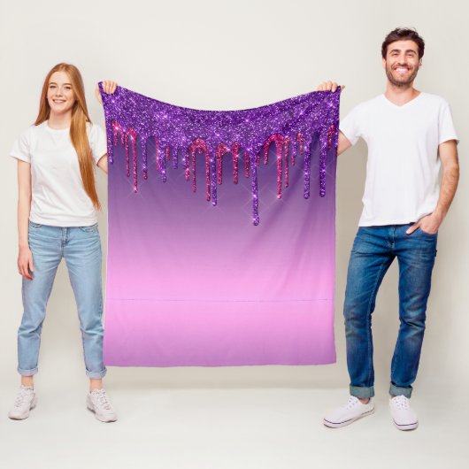 Paarse en roze strooisel fleece deken (In situ)