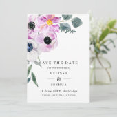 Paarse en witte annemonen QR Code Weddenschap Save The Date (Staand voorkant)