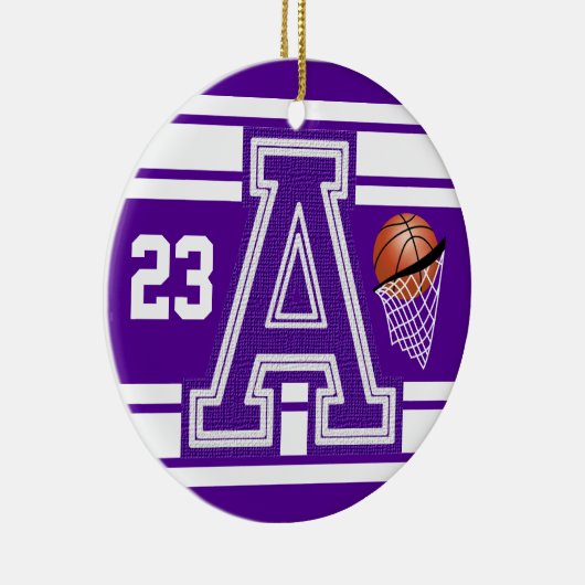 Paarse en witte Basketball All Varsity Letters Keramisch Ornament (Rechts)