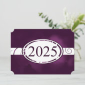 Paarse en witte bloemen Button 2025 Afstudeerfeest Kaart (Staand voorkant)