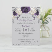 paarse en witte bloemen grijze verjaardag kaart (Staand voorkant)