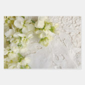 Paarse en witte bloemen in de ruimte inpakpapier vel (Voorkant 2)