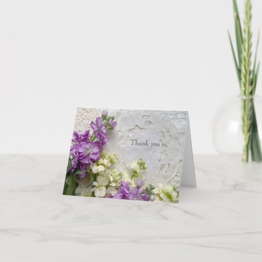 Paarse en witte bloemen op oude lacten bedankkaart (Voorkant)