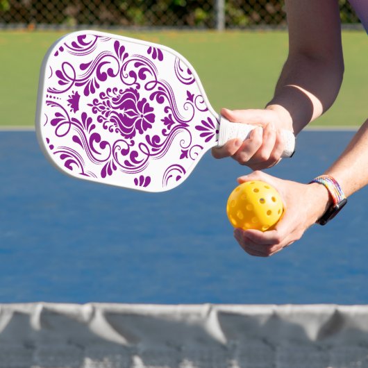 Paarse en witte Damask Floral Pickleball Paddle (Insitu)