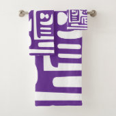 paarse en witte doodles 4 van 4 bad handdoek (Insitu)