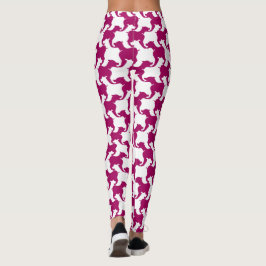 Paarse en witte hond met leggings