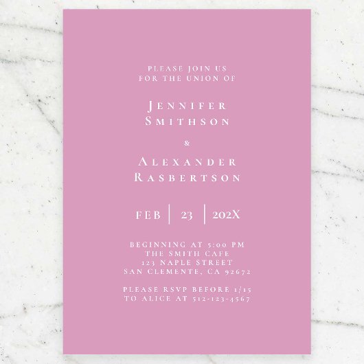 Paarse en witte huwelijksuitnodiging kaart