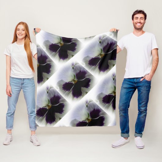 Paarse en witte paniek fleece deken (In situ)