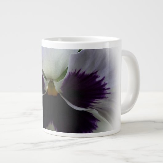 Paarse en witte paniek grote koffiekop (Voorkant rechts)