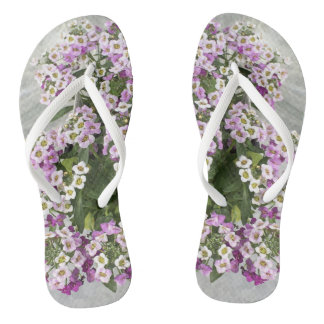 Paarse en witte petunia teenslippers