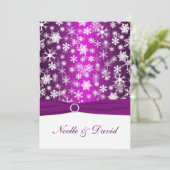 Paarse en witte sneeuwvlokken bruiloft uitnodiging (Staand voorkant)
