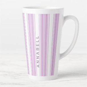Paarse en witte verticale strepen aangepaste naam latte mok