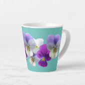 Paarse en witte violen Licht turquoise Latte Mok (Rechterhoek)