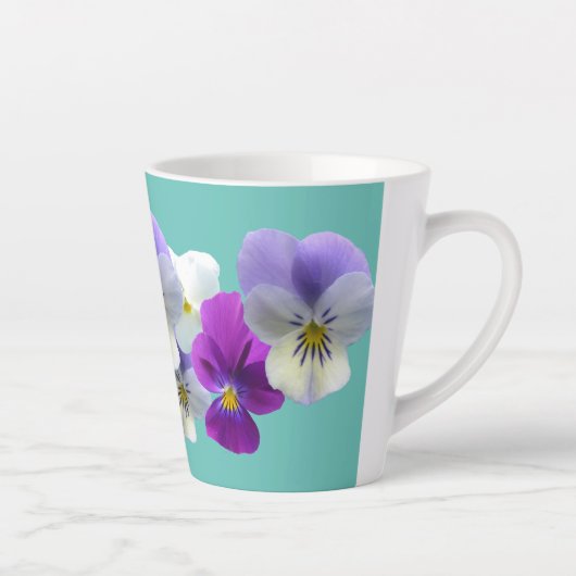 Paarse en witte violen Licht turquoise Latte Mok (Rechts)