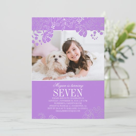 Paarse en Zilveren Bloemen Foto Verjaardagsfeest Kaart (Staand voorkant)